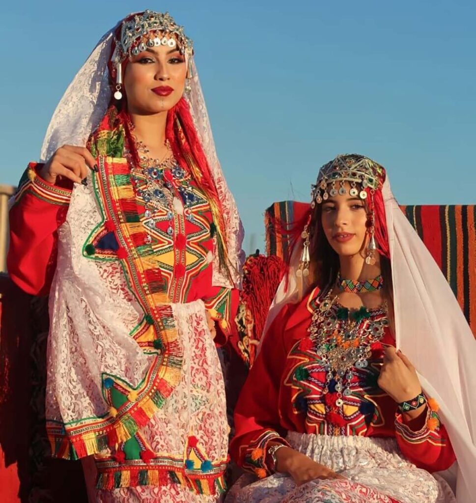 Traditional-Moroccan-Berber-clothing--969x1024